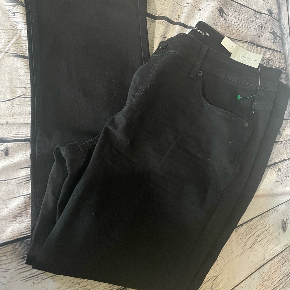 Maurice’s women’s size 18w short black jeans NWT